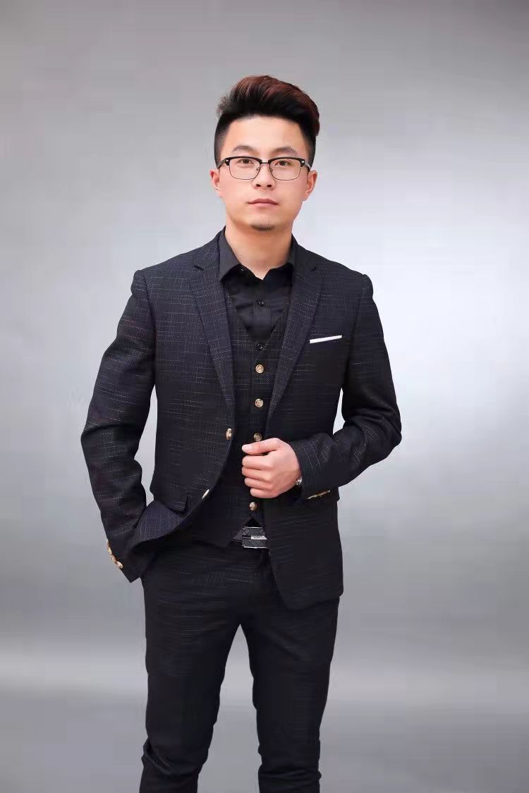 管志明